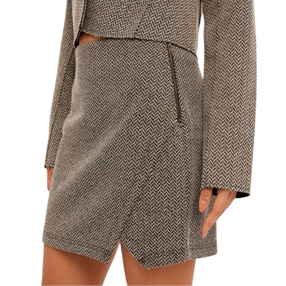 Beautiful Women's Herringbone Skirt - Black and White Sz Sm. NWT♥️